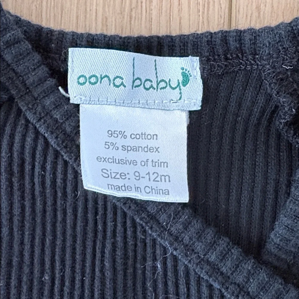 Oona Baby Ribbed Footed One Piece‎ 9-12M Black Wrap Snap Pajamas